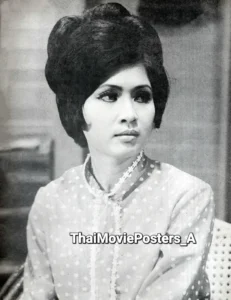 เพชรา เชาวราษฎร์ นางเอกหนังไทย อันดับหนึ่งแห่งยุค จากหนังเรื่อง สกุลกา (2511)